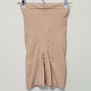 Spanx • XL • SPANXsculpt Seamless Power High Waisted Mid Thigh Short Nude Beige